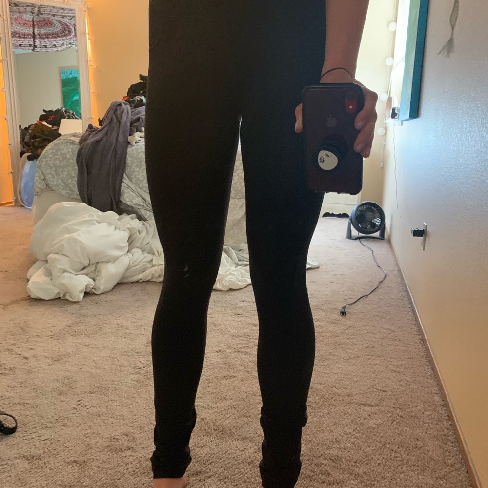 Black Lulu Pants scrunch @ calfs AND POCKETS